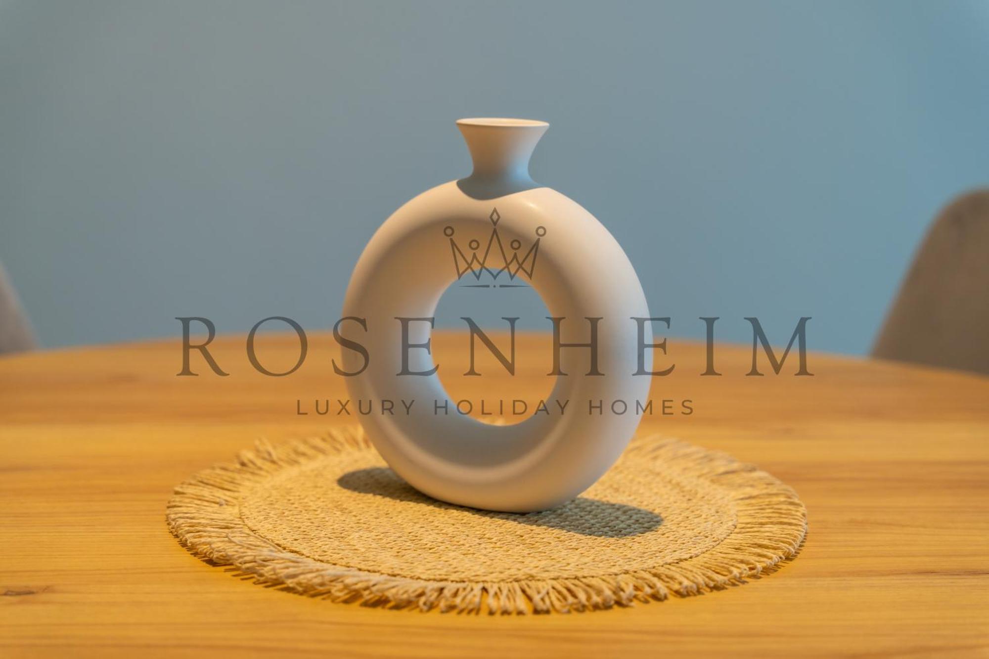 Rosenheim - Refreshed 1 Bedroom In Creek Harbour Apartment
